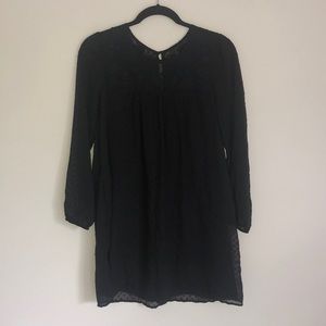 Embroidered detailed black dress